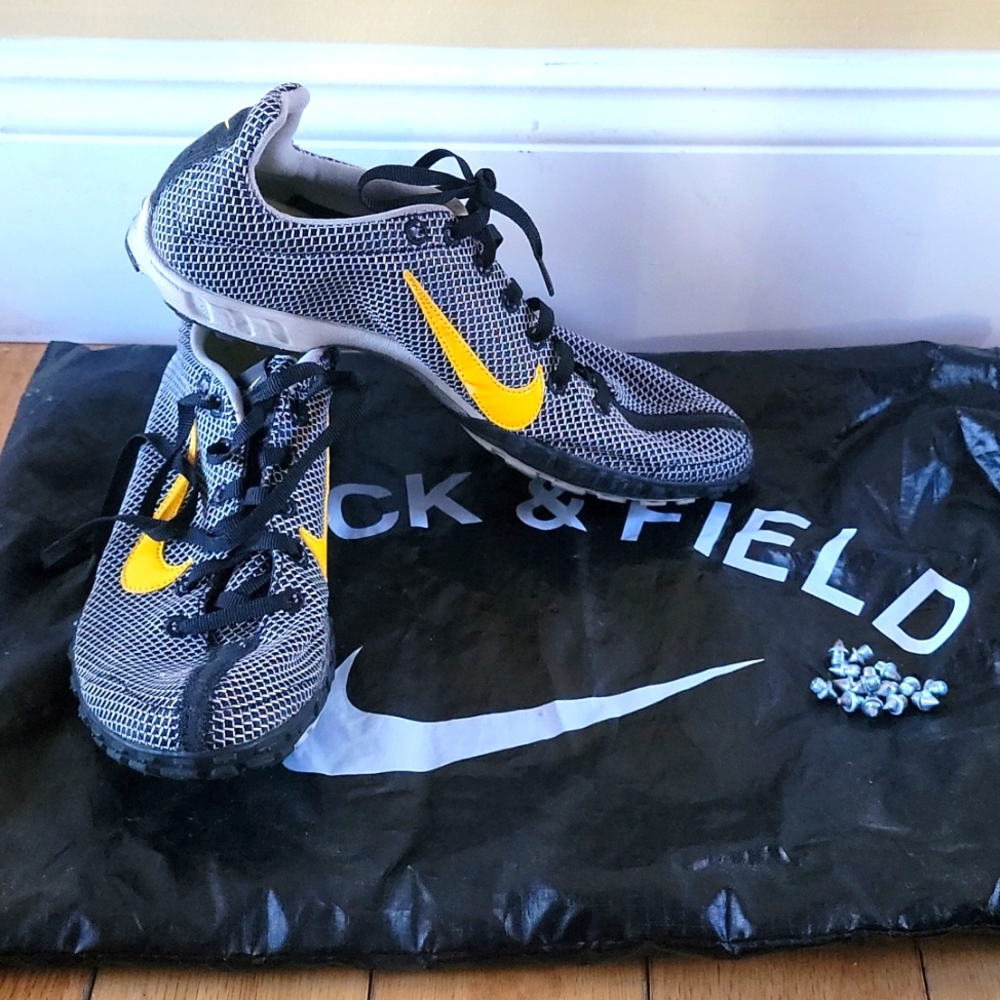 Nike Track & Field shoes with pouch 6.5